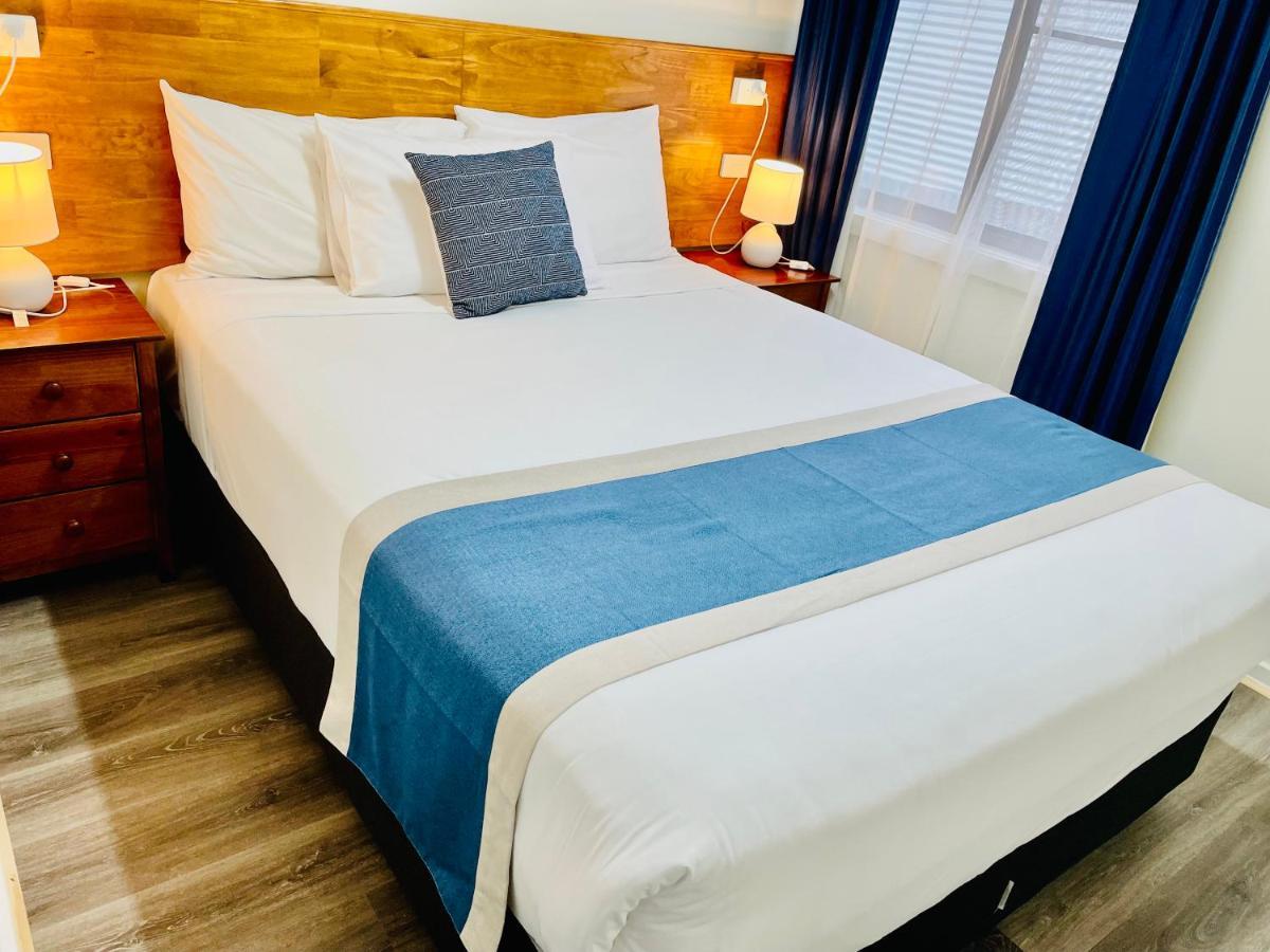 Highway Motor Inn Тарі Екстер'єр фото