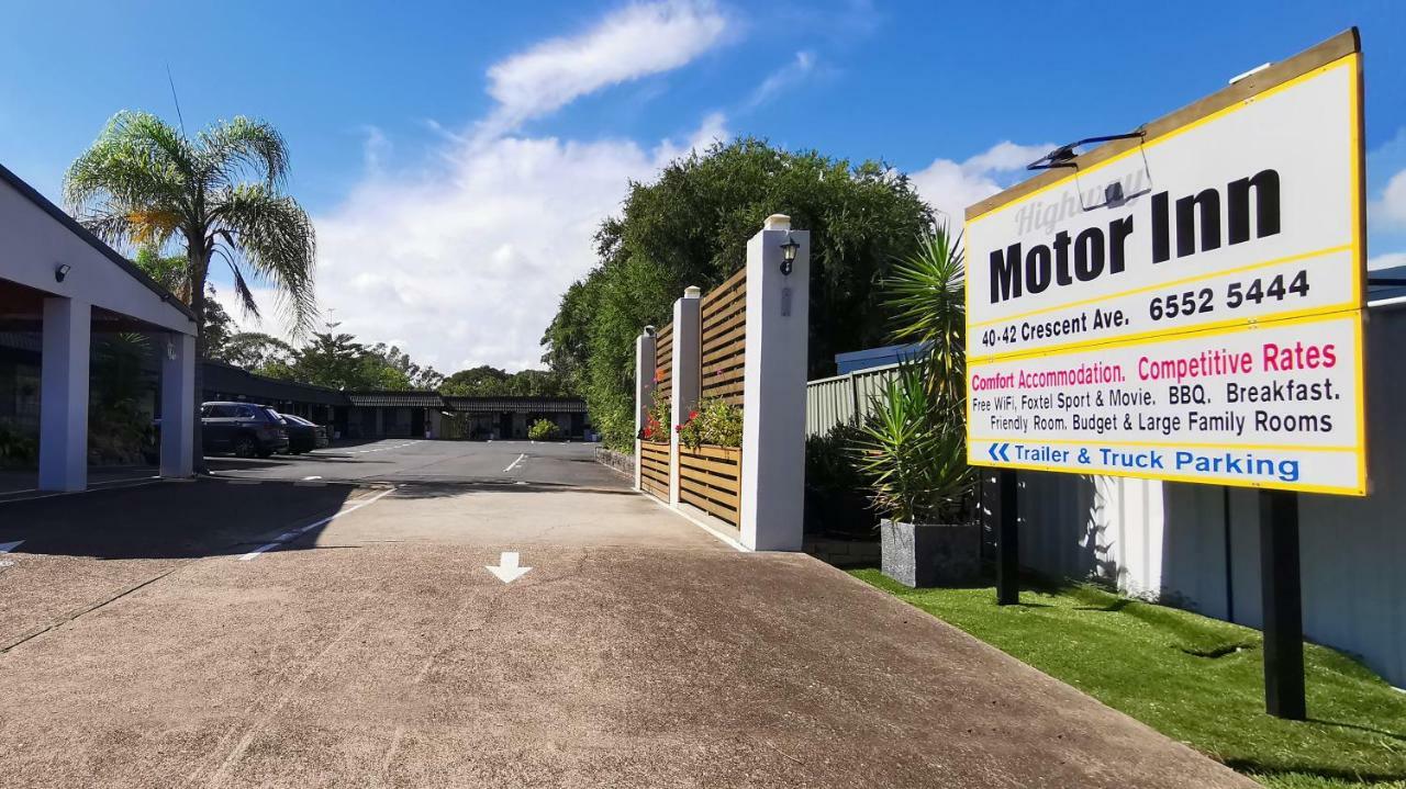 Highway Motor Inn Тарі Екстер'єр фото